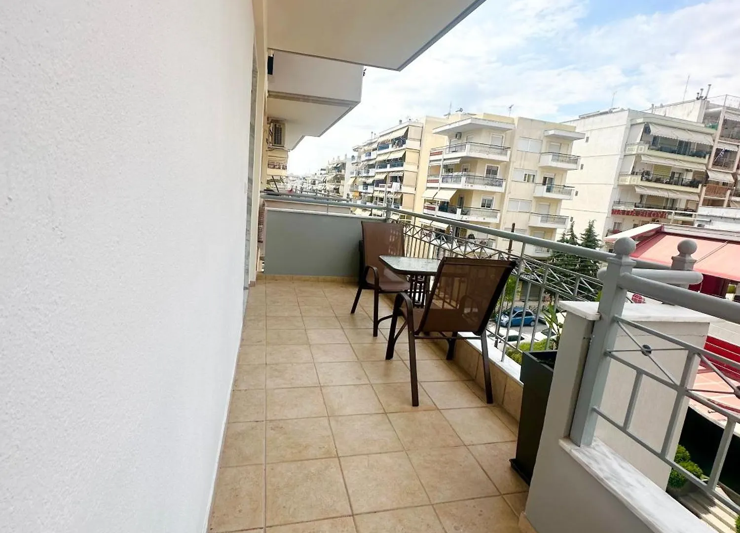 Apartment Κατάλυμα Στο Δεύτερο Όροφο Thessaloniki