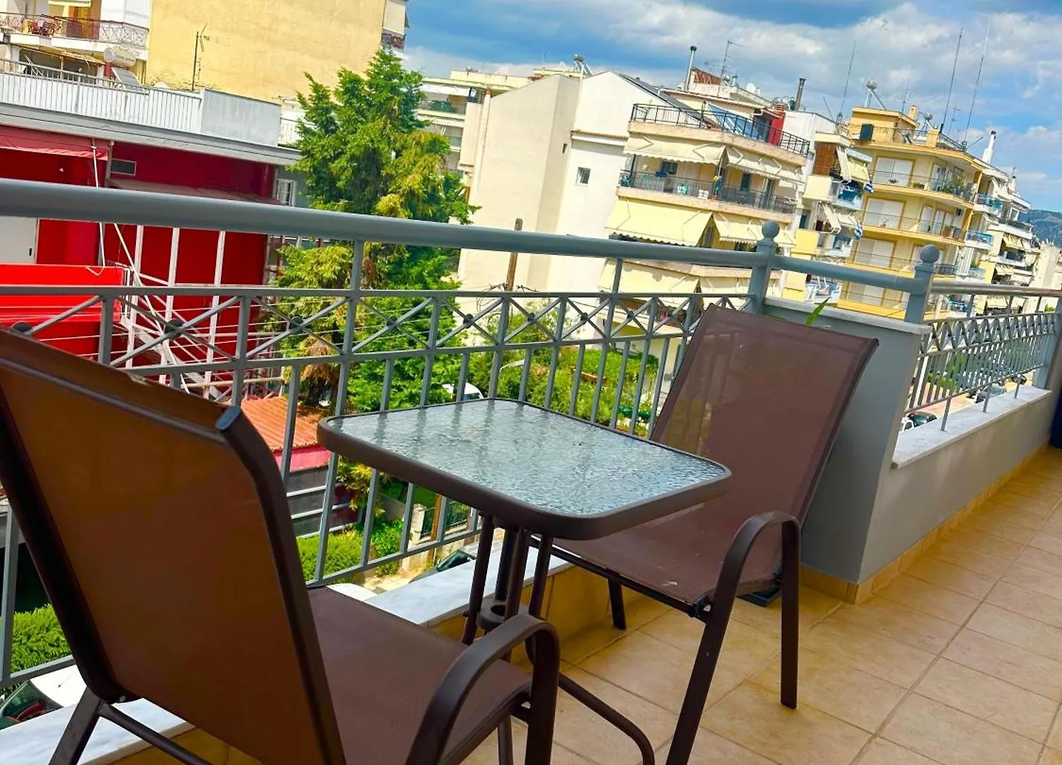 Apartment Κατάλυμα Στο Δεύτερο Όροφο Thessaloniki Greece